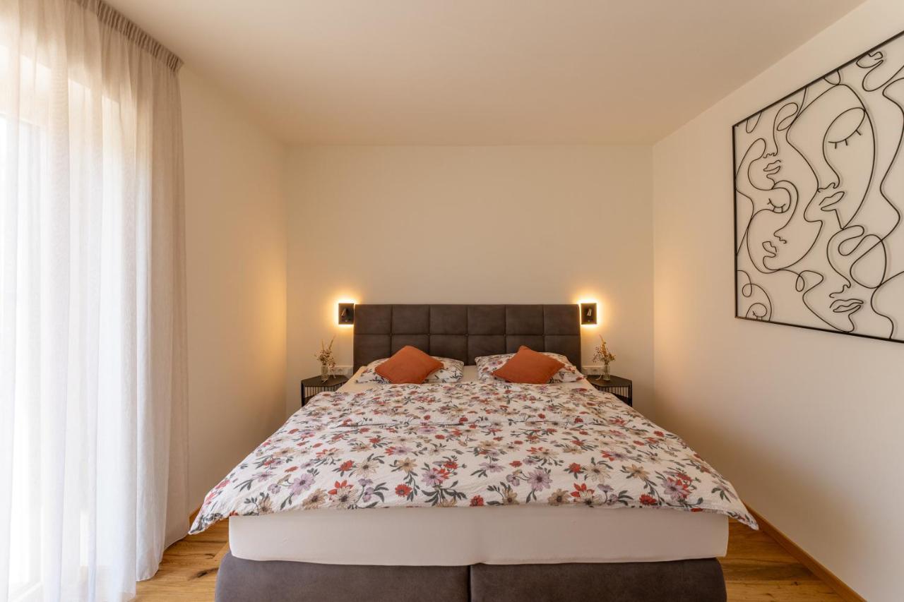 Apartments Villa Julia ラナ エクステリア 写真